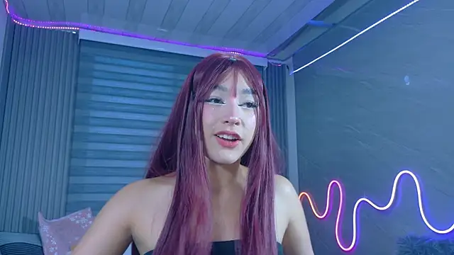 Naaomi cute online show from 11, 11, 2025