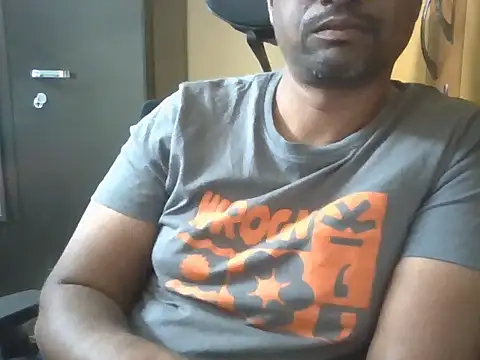 Snapshot of mpl_sub4 chatting on 27, 11, 2025 mpl sub4 online show from 27, 11, 2025