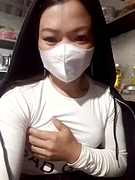 Snapshot of nat-tri chatting on 2, 11, 2025 nat-tri online show from 2, 11, 2025