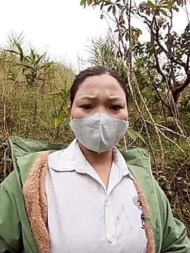 Snapshot of nat-tri chatting on 20, 11, 2025 nat-tri online show from 20, 11, 2025