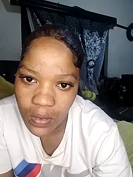 CaramelBoootie online show from 3, 12, 2025