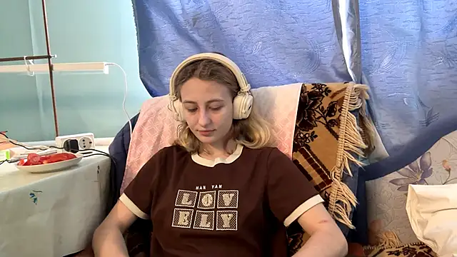 AmeliLia online show from 9, 2, 2026