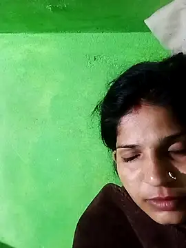 Karishma cute online show from 17, 10, 2025