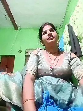 Karishma cute online show from 2, 11, 2025