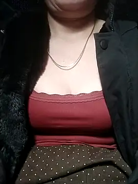 YiyinLy online show from 18, 12, 2025