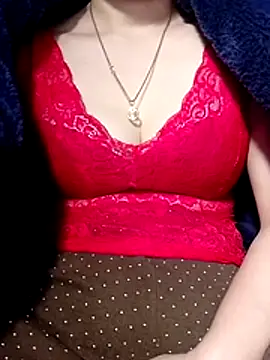 YiyinLy online show from 9, 1, 2026