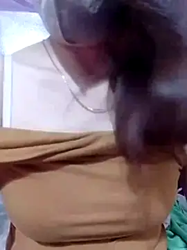 YiyinLy online show from 9, 4, 2026