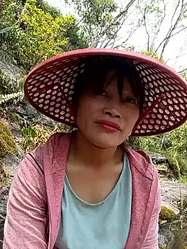 siusiu-00 online show from 14, 4, 2026