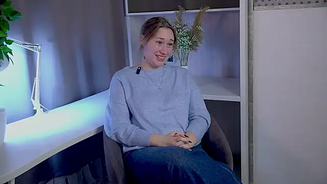 Snapshot of ClarePratillo chatting on 16, 10, 2025 ClarePratillo online show from 16, 10, 2025