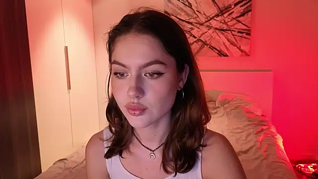 Snapshot of Miraa_Belle chatting on 23, 10, 2025 Miraa Belle online show from 23, 10, 2025