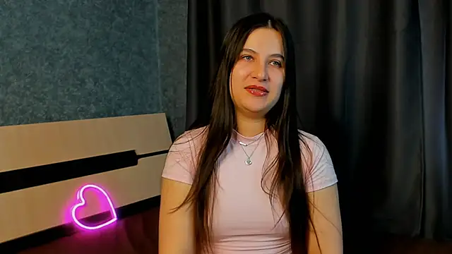 Snapshot of Diana_moonnn chatting on 17, 10, 2025 Diana moonnn online show from 17, 10, 2025