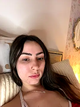 Baby Mia pires online show from 29, 10, 2025