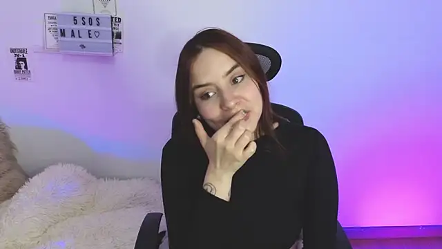 Emily Lindey online show from 21, 2, 2026