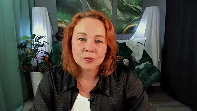 Snapshot of NataliKaminski chatting on 15, 10, 2025 NataliKaminski online show from 15, 10, 2025