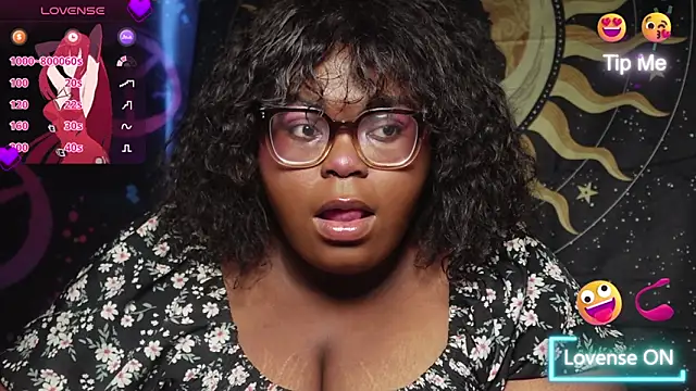 TheChubbySiren online show from 16, 12, 2025