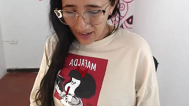 Lucyy Naugthy online show from 9, 4, 2026