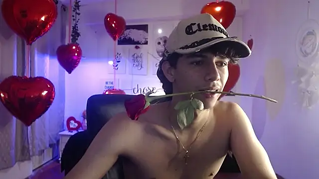 AmethystShadow17 online show from 14, 2, 2026