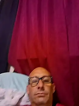 Snapshot of whateveruwanthowever chatting on 6, 11, 2025 whateveruwanthowever online show from 6, 11, 2025