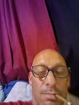 Snapshot of whateveruwanthowever chatting on 17, 11, 2025 whateveruwanthowever online show from 17, 11, 2025