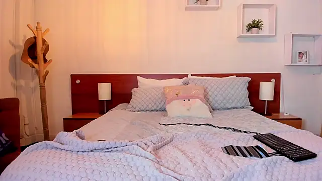 Cat  Moon   online show from 21, 11, 2025