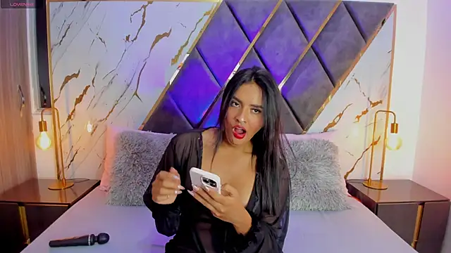 Snapshot of sarayofficial chatting on 21, 5, 2026 sarayofficial online show from 21, 5, 2026