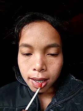 Snapshot of Nguyet2k4 chatting on 21, 10, 2025 Nguyet2k4 online show from 21, 10, 2025