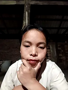 Snapshot of Nguyet2k4 chatting on 27, 10, 2025 Nguyet2k4 online show from 27, 10, 2025