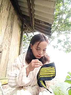 Snapshot of Nguyet2k4 chatting on 16, 12, 2025 Nguyet2k4 online show from 16, 12, 2025