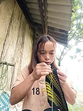 Snapshot of Nguyet2k4 chatting on 18, 12, 2025 Nguyet2k4 online show from 18, 12, 2025