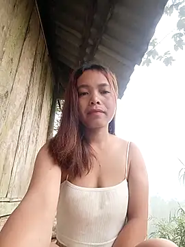 Snapshot of Nguyet2k4 chatting on 8, 5, 2026 Nguyet2k4 online show from 8, 5, 2026