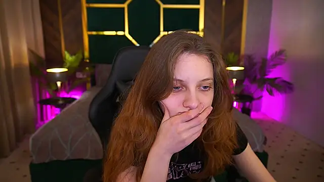 CuteeFoxy online show from 24, 3, 2026