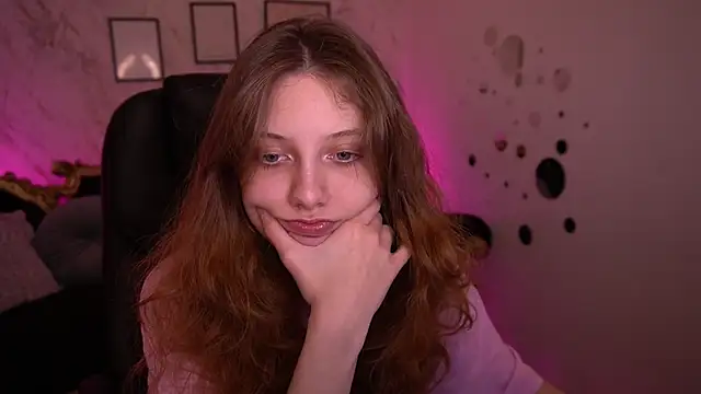 CuteeFoxy online show from 13, 4, 2026