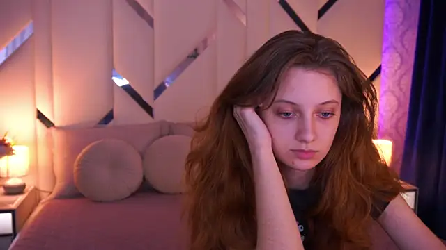 CuteeFoxy online show from 15, 4, 2026