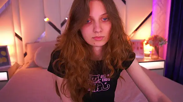 Snapshot of CuteeFoxy chatting on 11, 5, 2026 CuteeFoxy online show from 11, 5, 2026