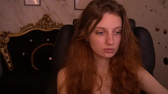 Snapshot of CuteeFoxy chatting on 3, 6, 2026 CuteeFoxy online show from 3, 6, 2026