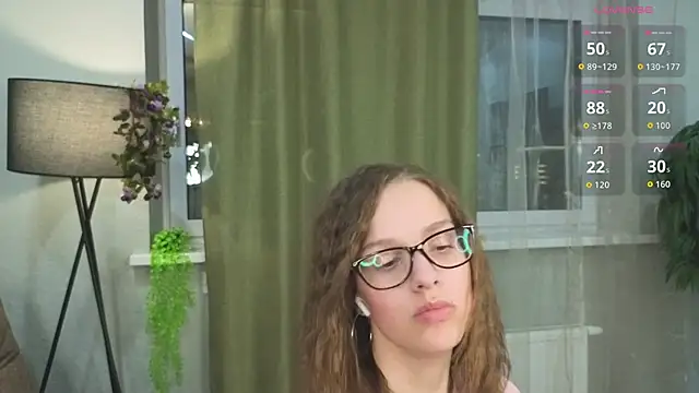 StephnieRecuparo online show from 24, 10, 2025