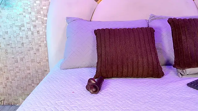 emmy rose25 online show from 24, 3, 2026