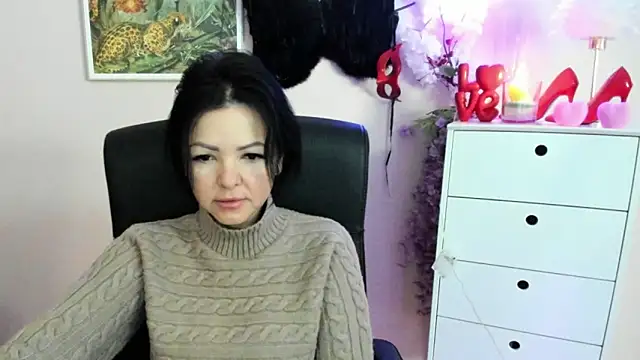 Mollybloom40 online show from 9, 3, 2026