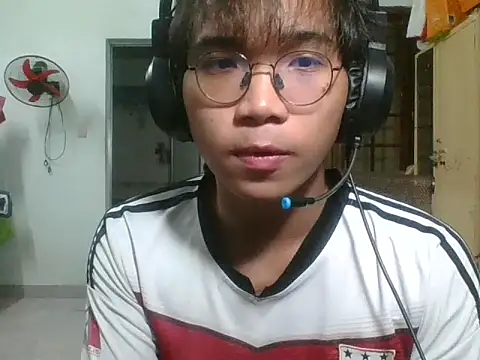 kave2033 online show from 3, 11, 2025