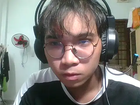 kave2033 online show from 8, 11, 2025