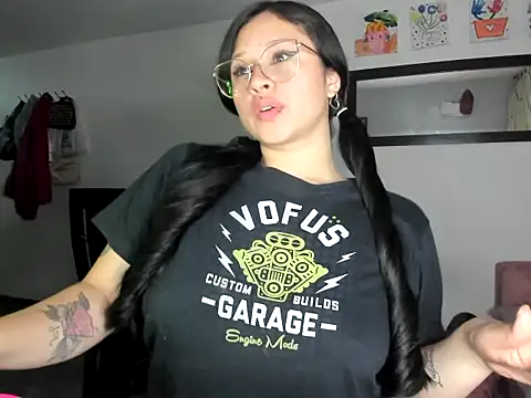  Emily vixen online show from 13, 11, 2025