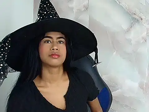 Snapshot of kataleyaAlenan chatting on 20, 10, 2025 kataleyaAlenan online show from 20, 10, 2025