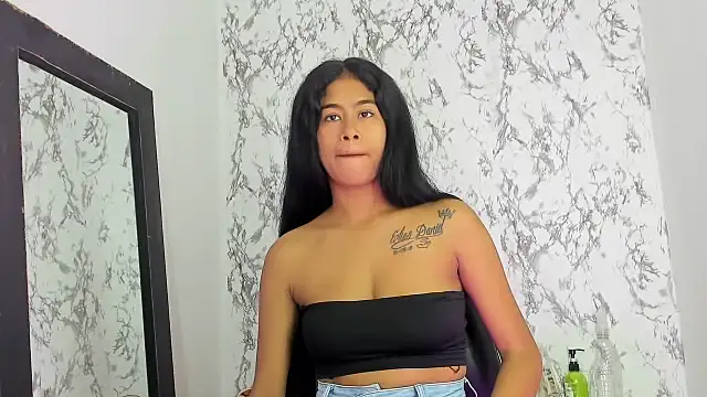 Snapshot of kataleyaAlenan chatting on 22, 11, 2025 kataleyaAlenan online show from 22, 11, 2025