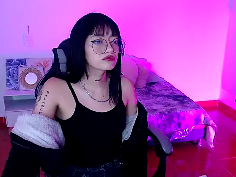 Isabella  666 online show from 24, 11, 2025