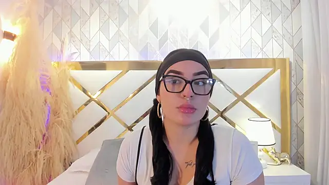 Snapshot of DevoraCarther chatting on 16, 10, 2025 DevoraCarther online show from 16, 10, 2025