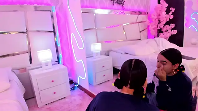 DevoraCarther online show from 25, 10, 2025