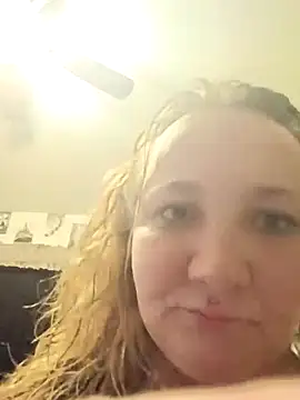 Snapshot of thick_thighs6969 chatting on 16, 10, 2025 thick thighs6969 online show from 16, 10, 2025