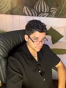 Mike montoya01 online show from 24, 10, 2025