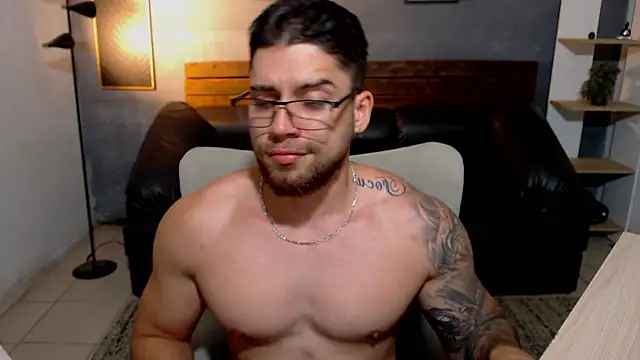 Snapshot of Mike_montoya01 chatting on 30, 6, 2026 Mike montoya01 online show from 30, 6, 2026