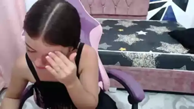 scarleth18 online show from 5, 11, 2025